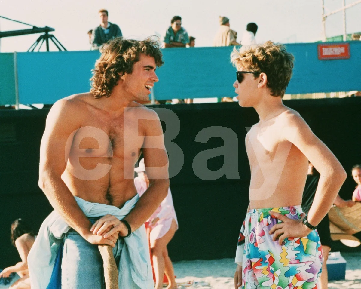 The Lost Boys (1987) Jason Patric, Corey Haim 16x12 Photo Poster Print, изображение 4