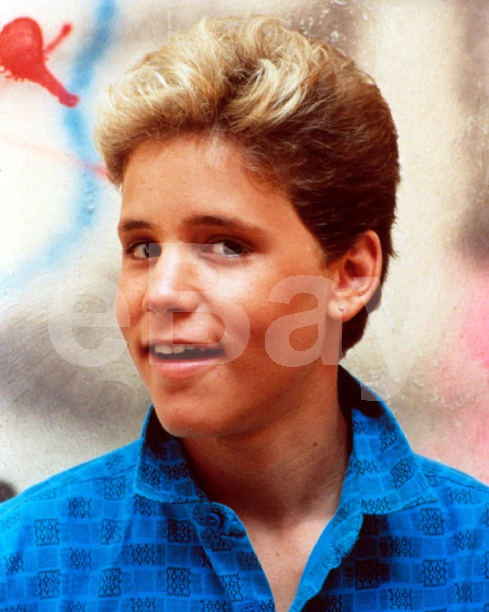 The Lost Boys (1987) Corey Haim 16x12 Photo Poster Print, image 4