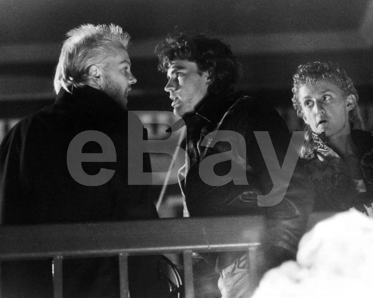 The Lost Boys (1987) Kiefer Sutherland, Jason Patric, Alex Winter 16x12 Photo, изображение 4