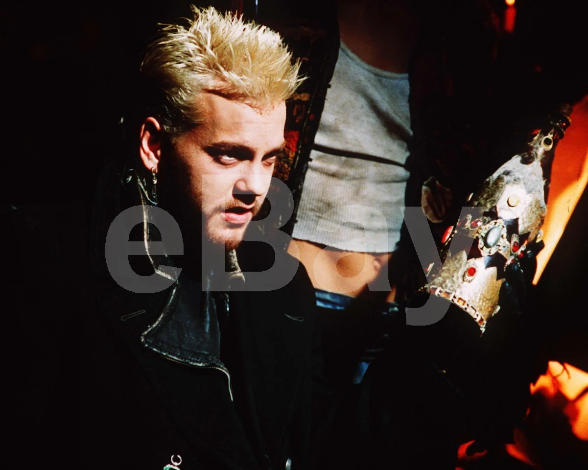 The Lost Boys (1987) Kiefer Sutherland 16x12 Photo Poster Print, изображение 4