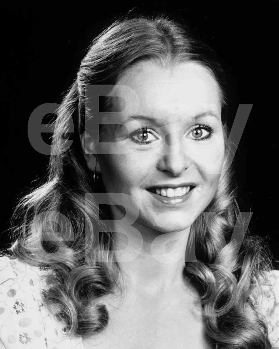 Liza Goddard 16x12 Photo Poster Print, image 4