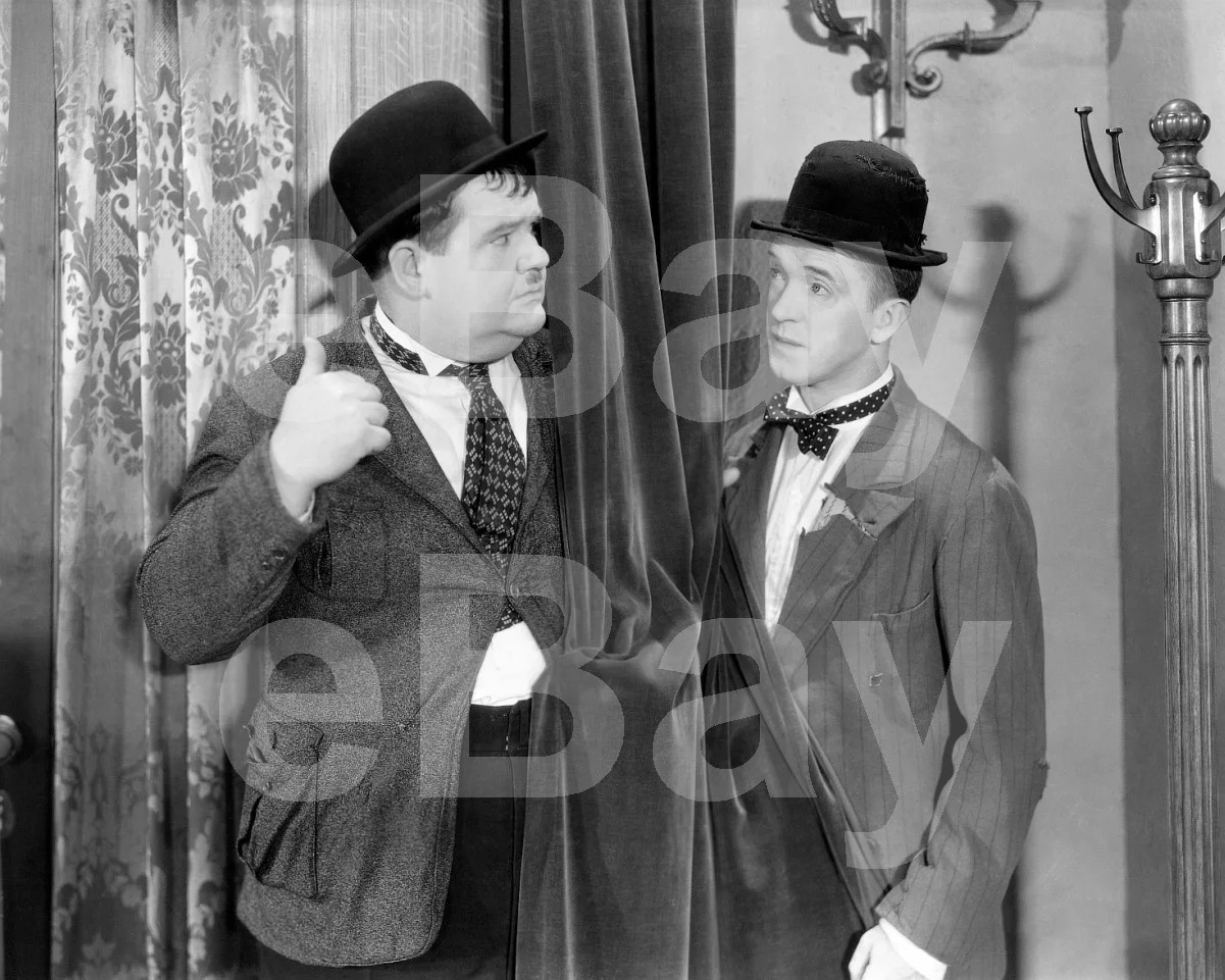 Laurel & Hardy, Stan Laurel, Oliver Hardy 16x12 Photo Poster Print, изображение 4