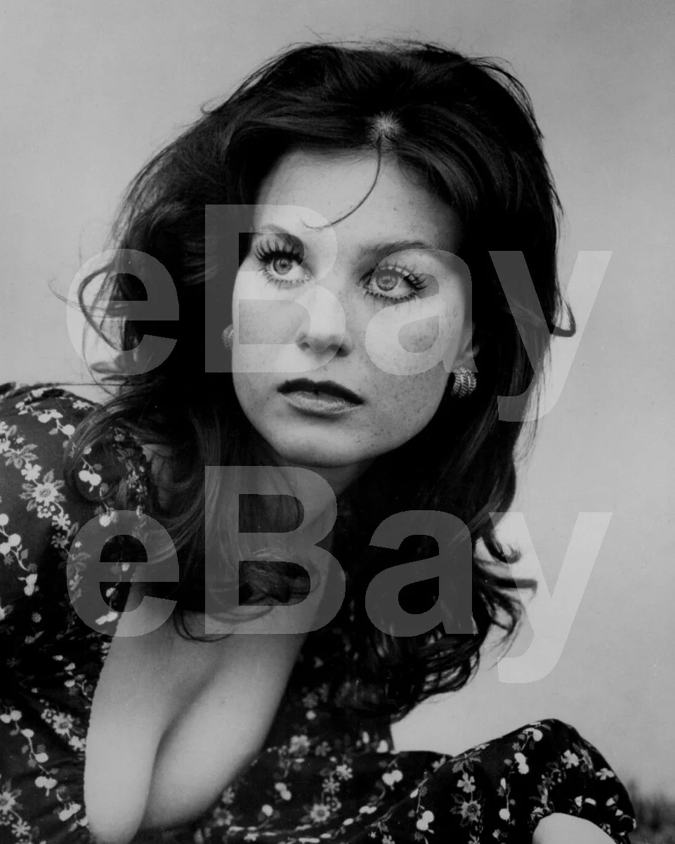 Lana Wood 16x12 Photo Poster Print, изображение 4