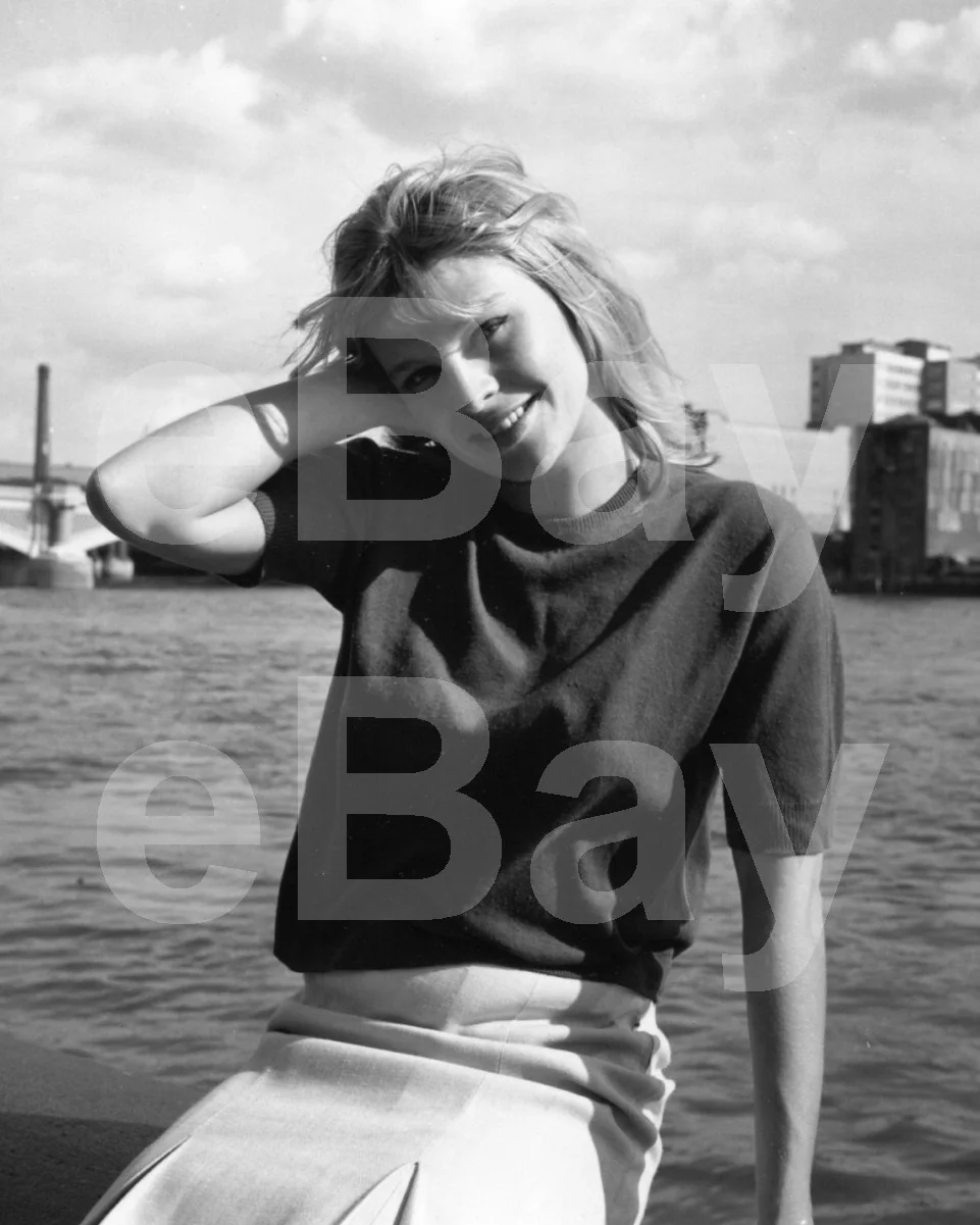 Julie Christie 16x12 Photo Poster Print, изображение 4