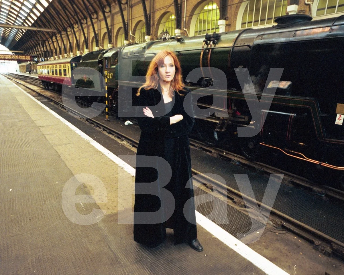 J. K. Rowling 16x12 Photo Poster Print, изображение 4