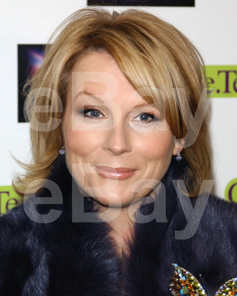 Jennifer Saunders 16x12 Photo Poster Print, изображение 4