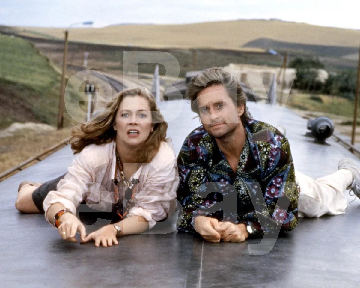 The Jewel of the Nile (1985) Kathleen Turner, Michael Douglas 16x12 Photo, изображение 4