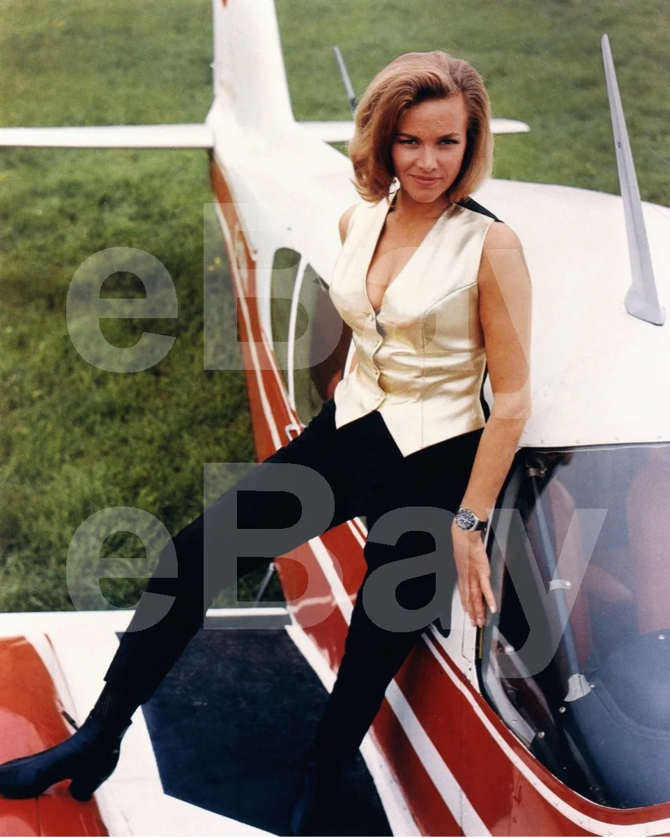 Goldfinger - James Bond (1964) Honor Blackman 16x12 Photo Poster Print, изображение 4