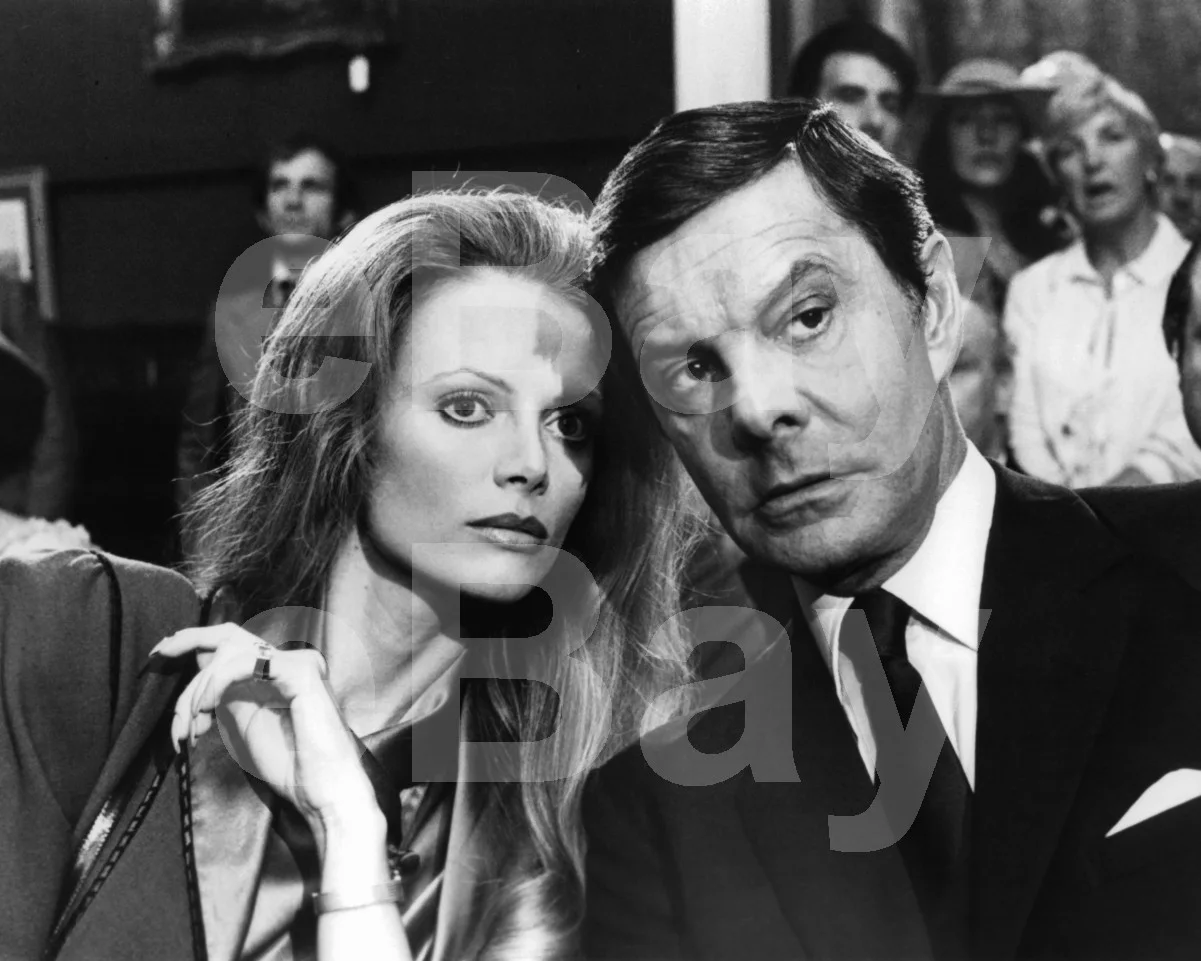 Octopussy - James Bond (1983) Kristina Wayborn, Louis Jourdan 16x12 Photo, изображение 4