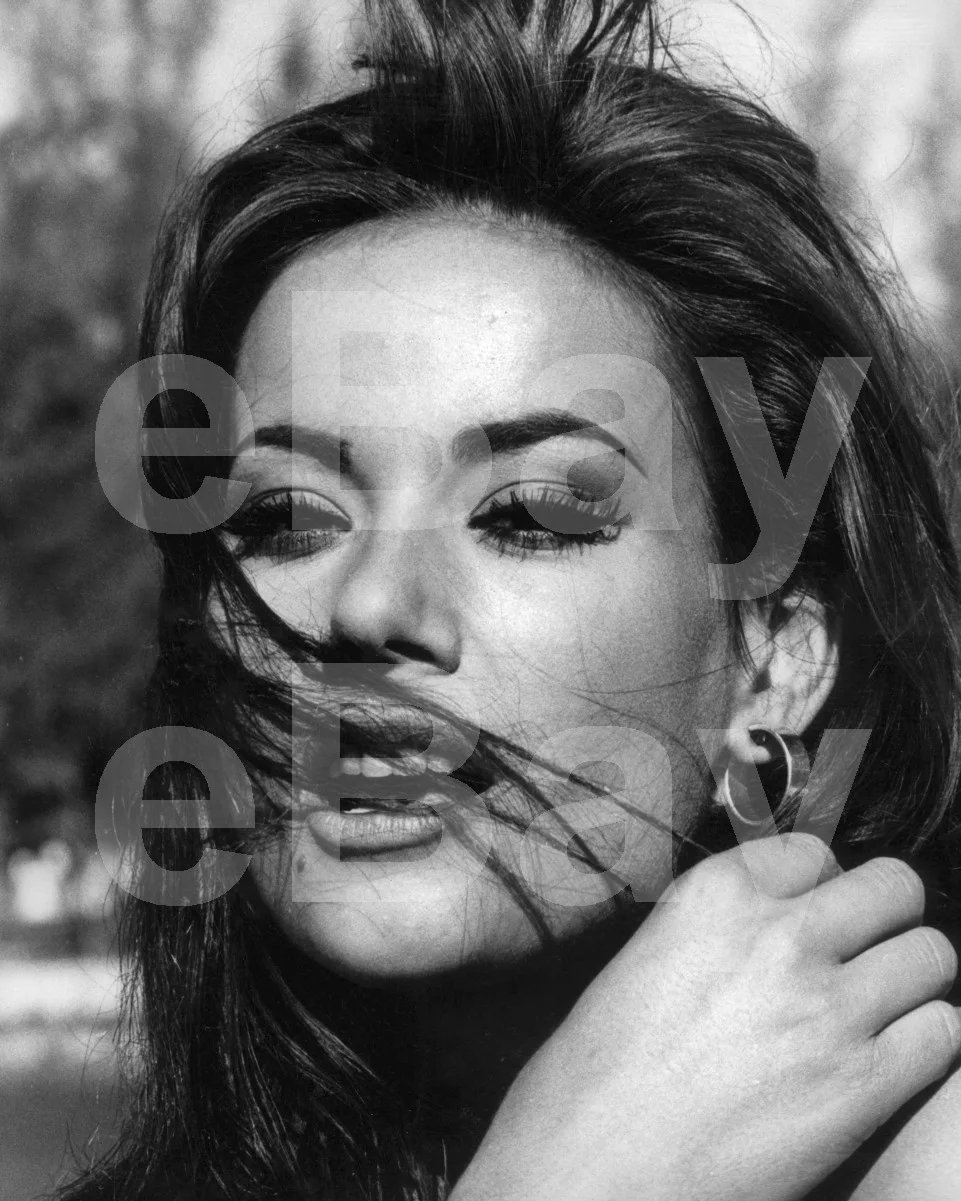Thunderball - James Bond (1965) Claudine Auger 16x12 Photo Poster Print, image 4