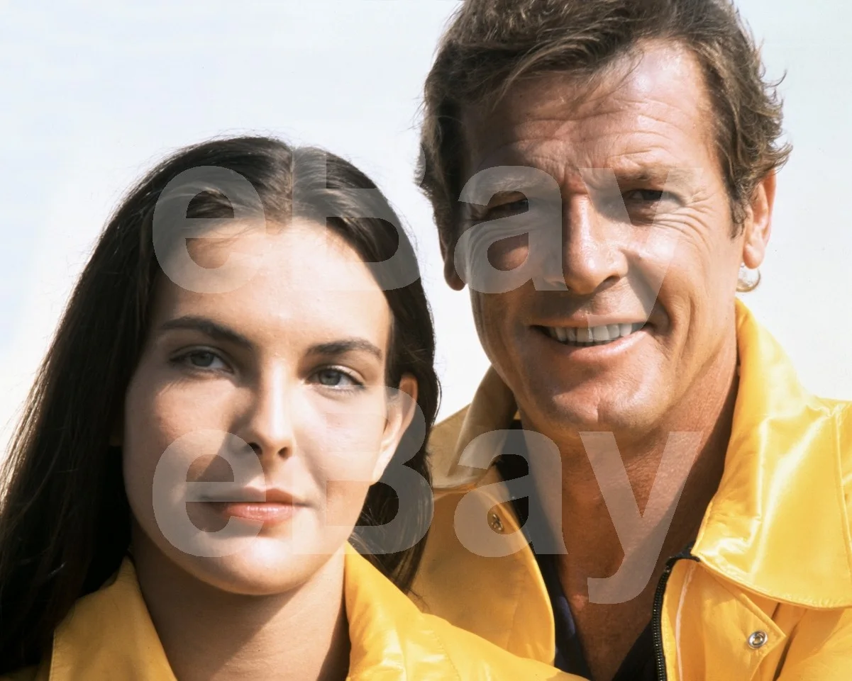 For Your Eyes Only - James Bond (1981) Carole Bouquet, Roger Moore 16x12 Photo, изображение 4