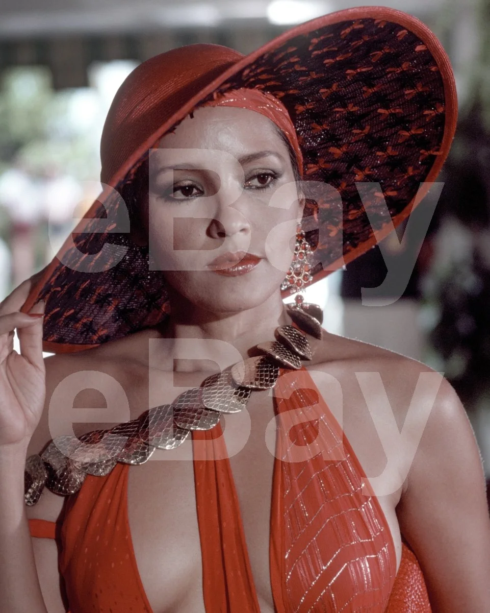 Never Say Never Again - James Bond (1983) Barbara Carrera 16x12 Photo Poster, image 4