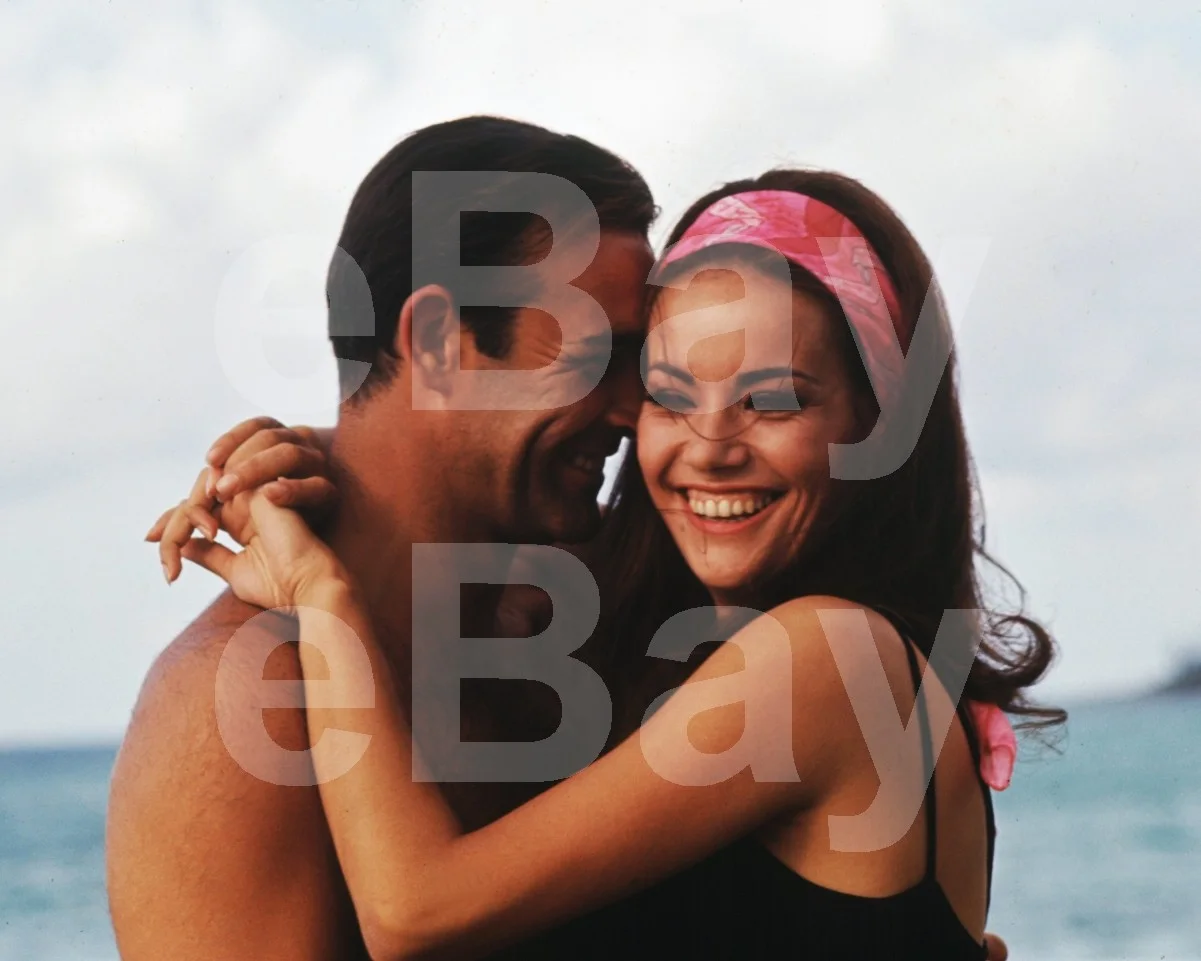 Thunderball - James Bond (1965) Claudine Auger, Sean Connery 16x12 Photo Poster, изображение 4