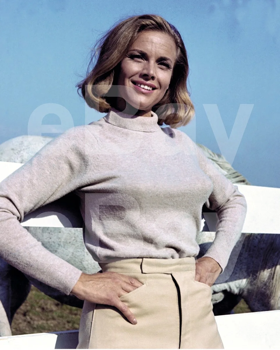 Goldfinger - James Bond (1964) Honor Blackman 16x12 Photo Poster Print, изображение 4