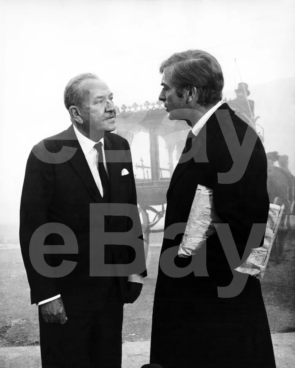 The Italian Job (1969) Michael Caine, Noel Coward 16x12 Photo Poster Print, изображение 4