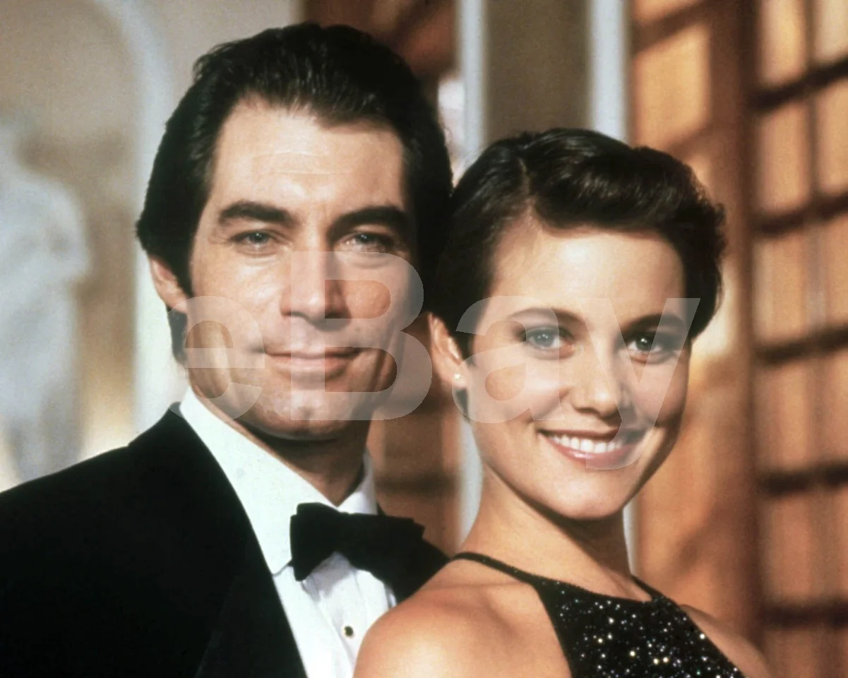 License to Kill - James Bond (1989) Timothy Dalton, Carey Lowell 16x12 Photo, изображение 4