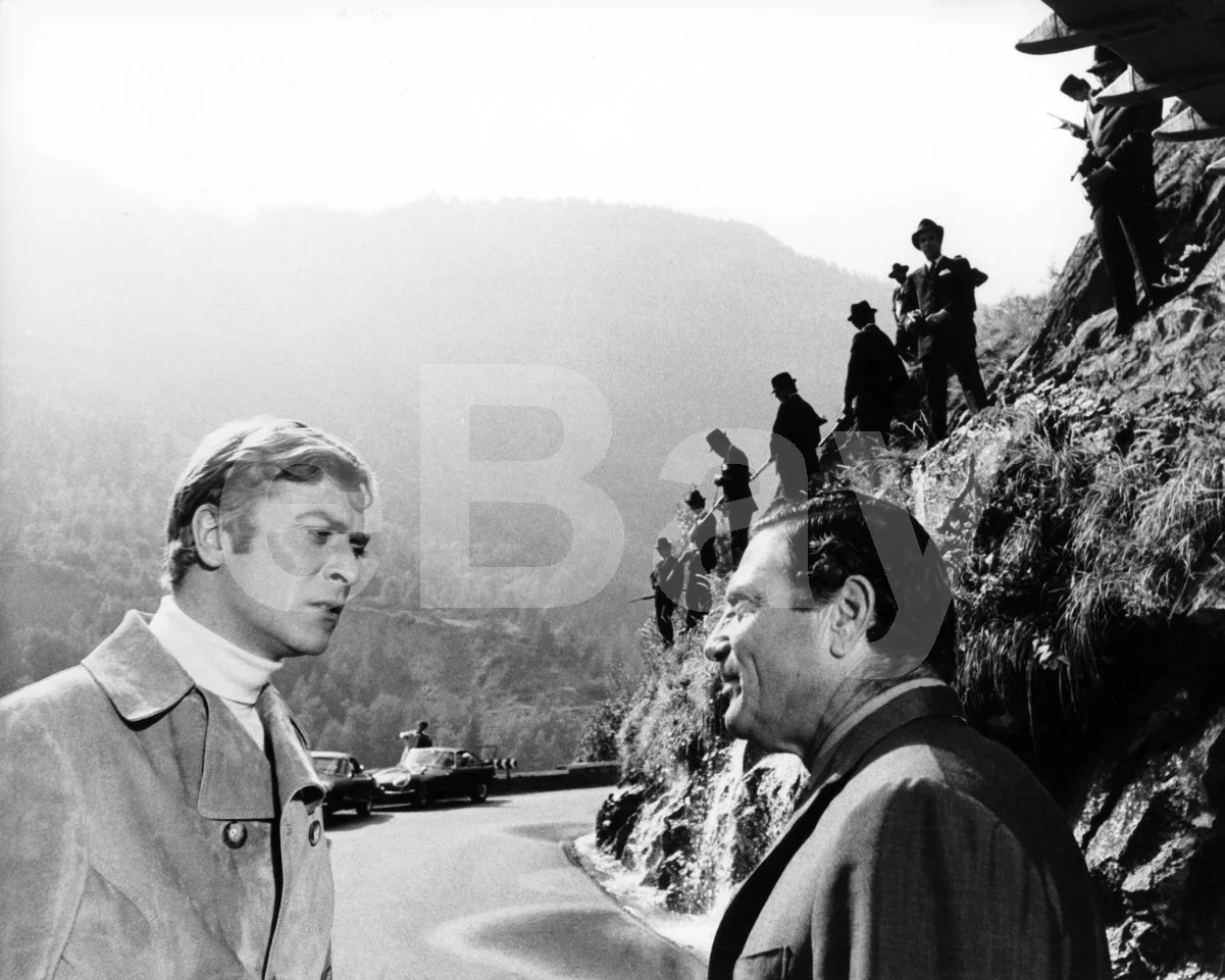 The Italian Job (1969) Raf Vallone, Michael Caine 16x12 Photo Poster Print, изображение 4