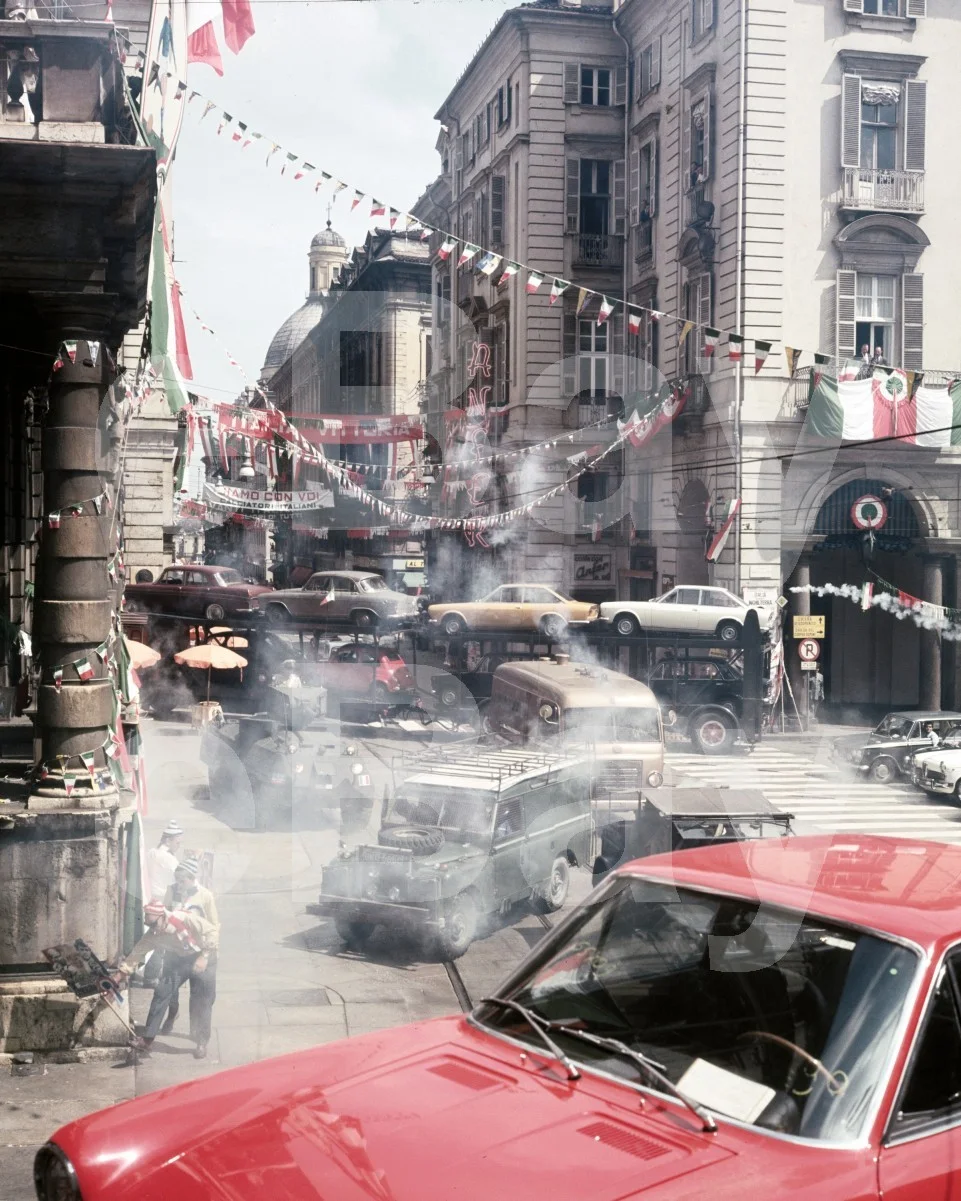 The Italian Job (1969) Car Scene 16x12 Photo Poster Print, изображение 4