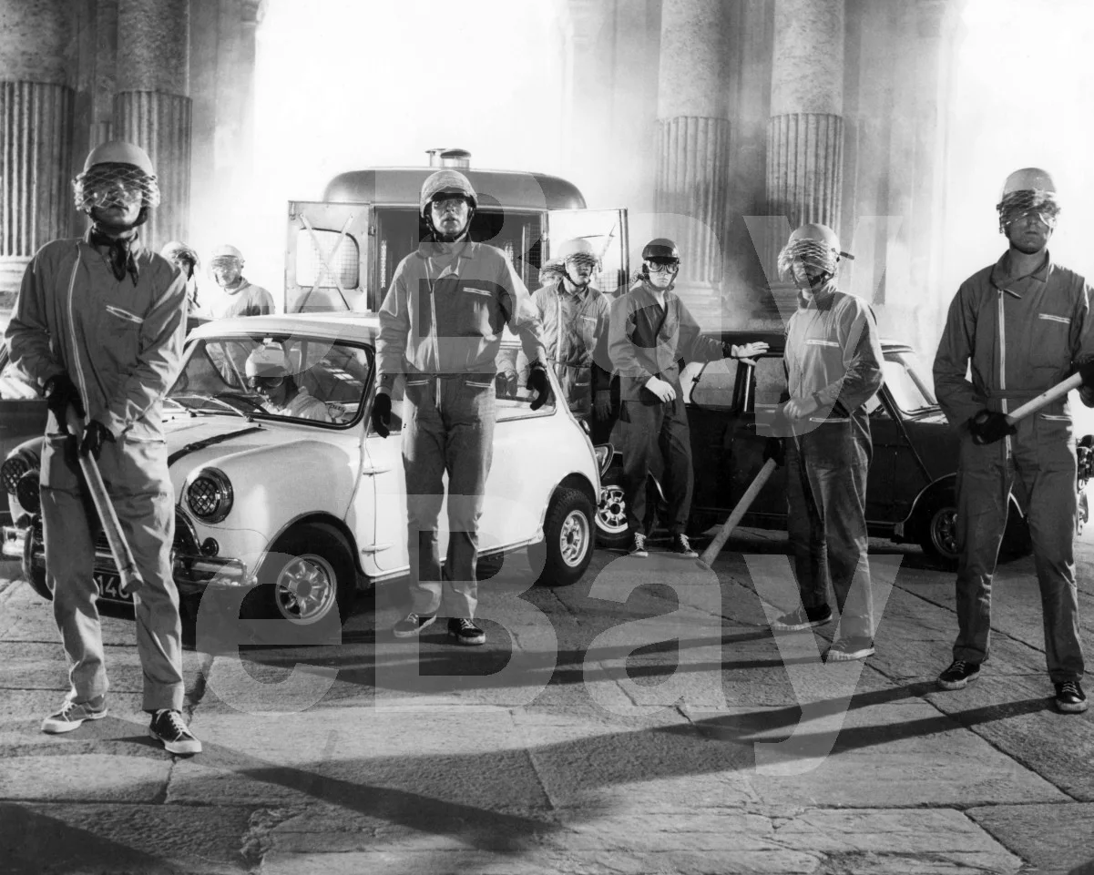 The Italian Job (1969) Michael Caine 16x12 Photo Poster Print, изображение 4