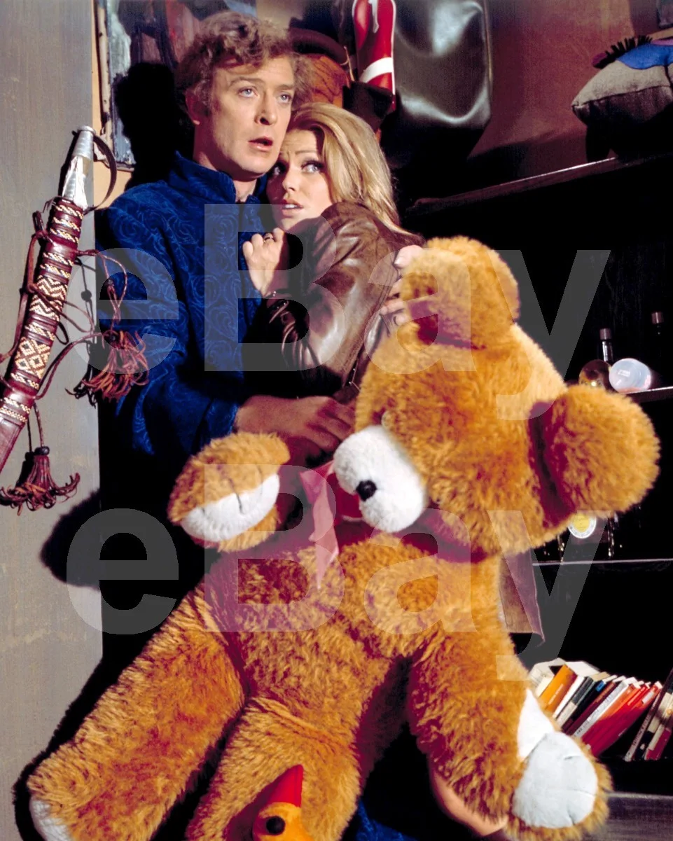 The Italian Job (1969) Michael Caine, Margaret Blye 16x12 Photo Poster Print, изображение 4