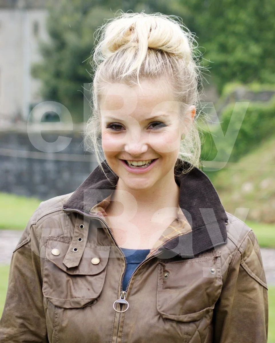 Helen Skelton 16x12 Photo Poster Print, изображение 4