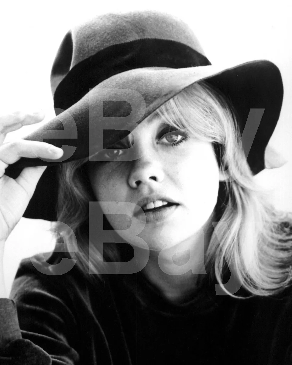 Hayley Mills 16x12 Photo Poster Print, image 4