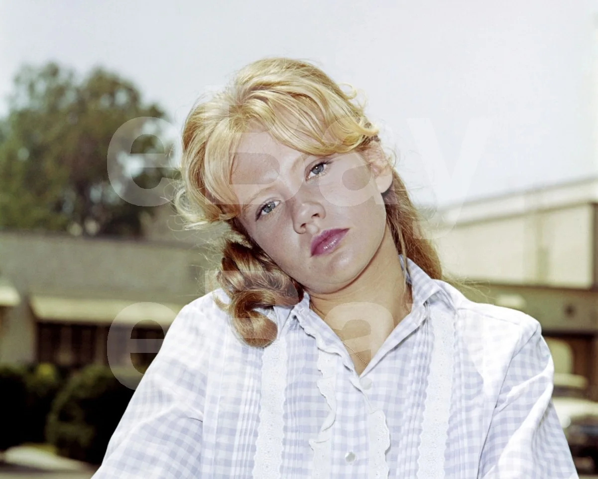 Hayley Mills 16x12 Photo Poster Print, изображение 4