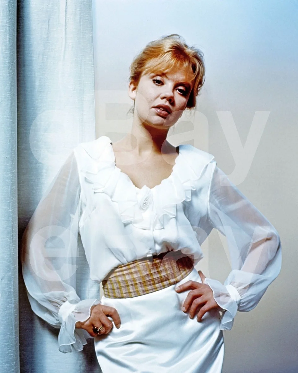 Hayley Mills 16x12 Photo Poster Print, изображение 4