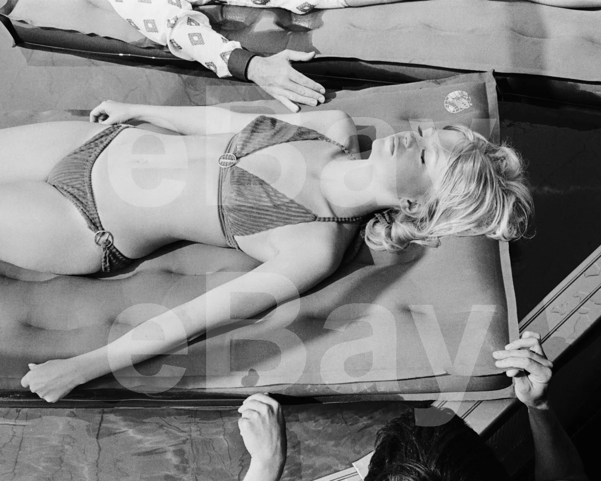 Goldie Hawn 16x12 Photo Poster Print, image 4