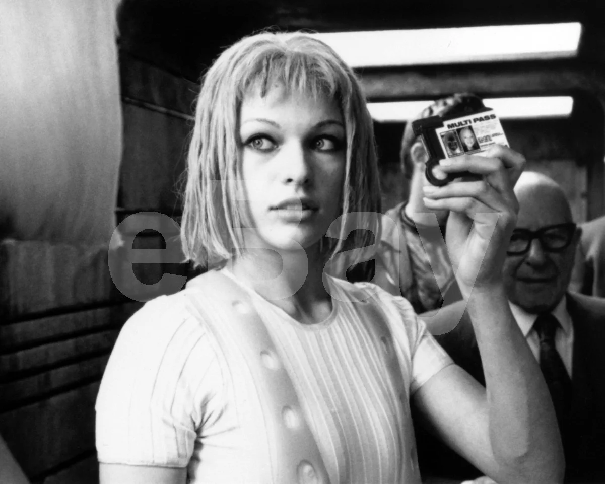 The Fifth Element (1997) Milla Jovovich 16x12 Photo Poster Print, image 4
