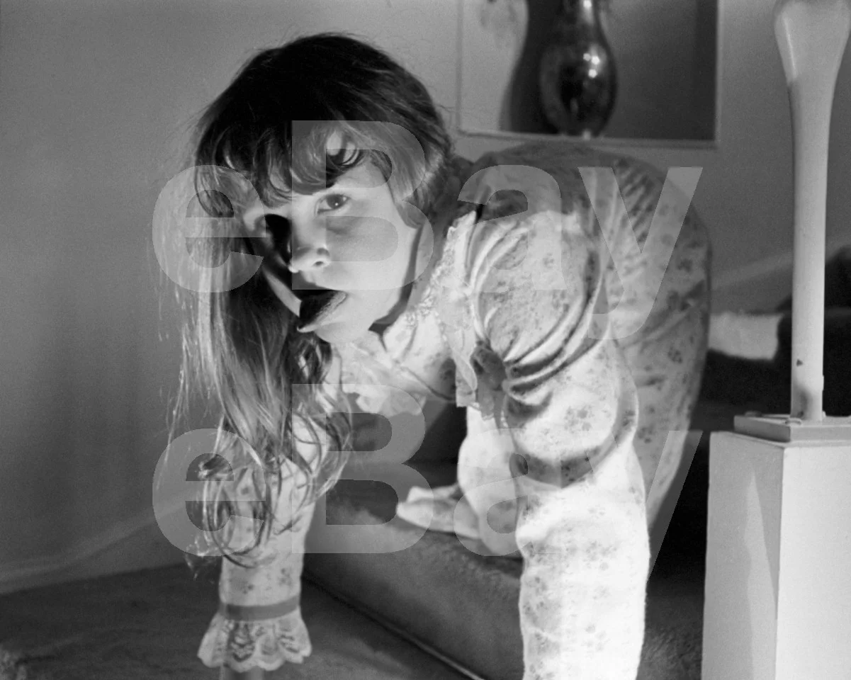 The Exorcist (1973) Linda Blair 16x12 Photo Poster Print, изображение 4