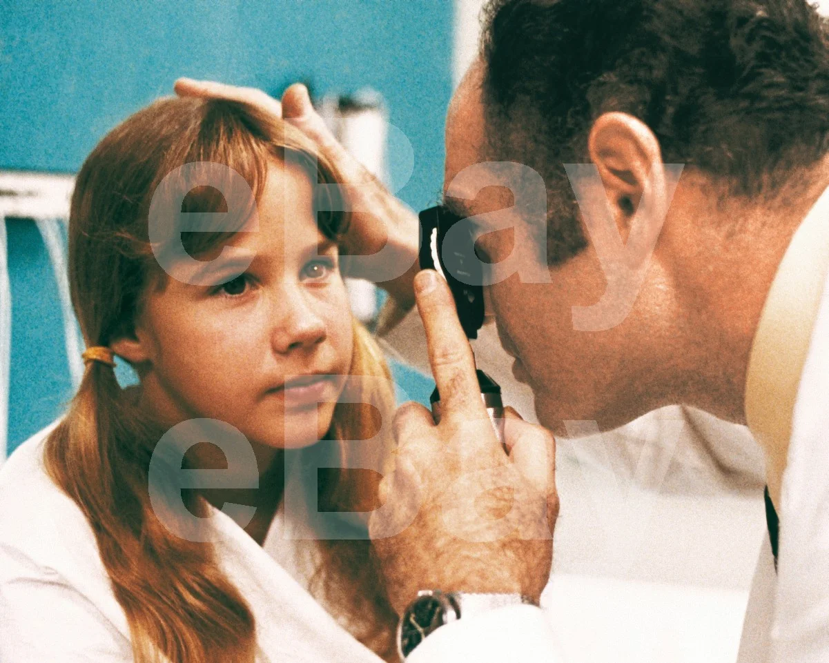 The Exorcist (1973) Linda Blair, Barton Heyman 16x12 Photo Poster Print, изображение 4