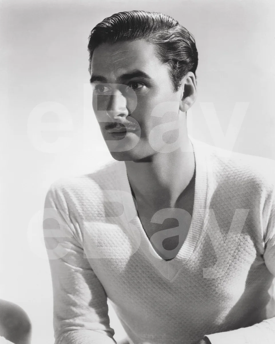 Errol Flynn 16x12 Photo Poster Print, image 4