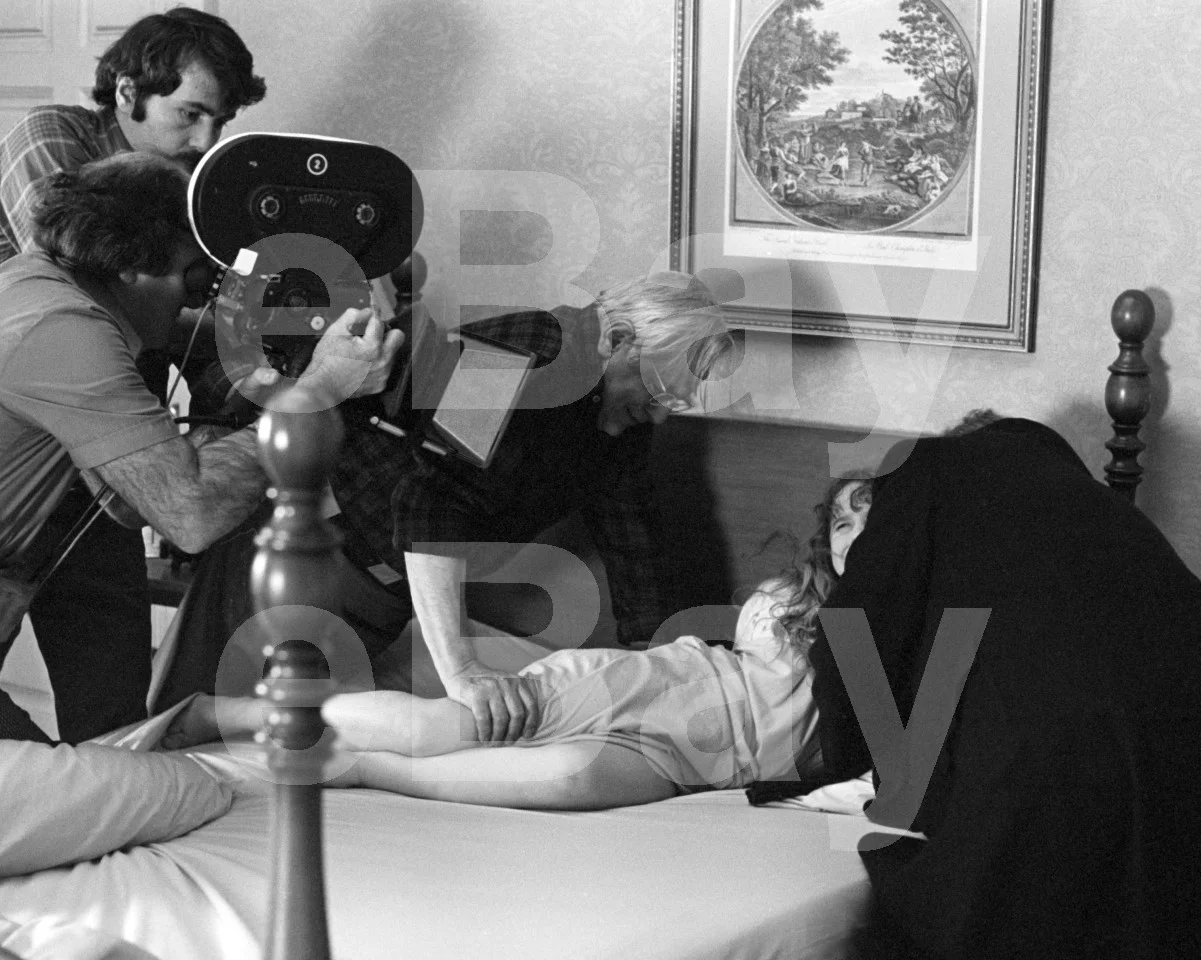 The Exorcist (1973) Linda Blair "Behind the Scenes" 16x12 Photo Poster Print, изображение 4