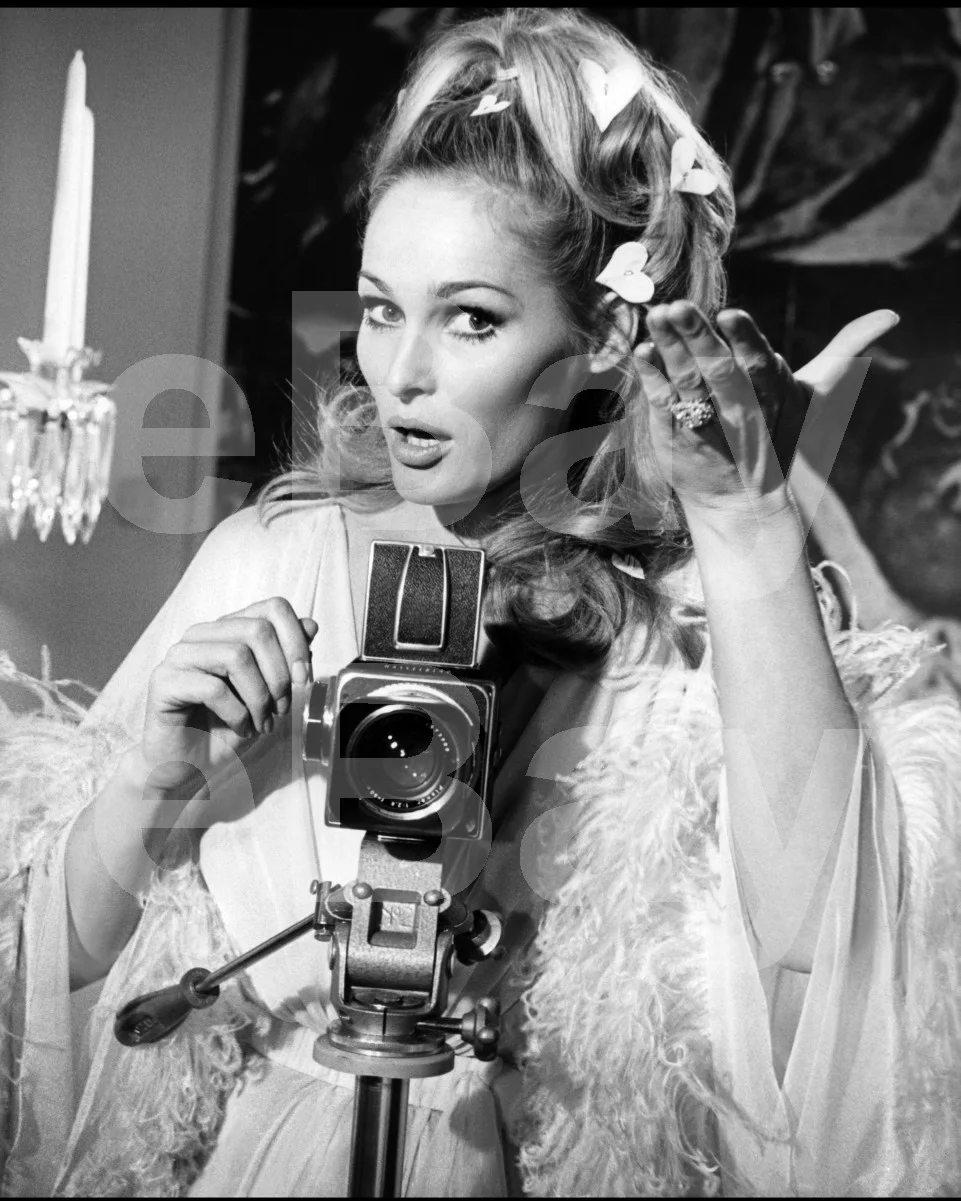 Casino Royale (1967) Ursula Andress 16x12 Photo Poster Print, изображение 4
