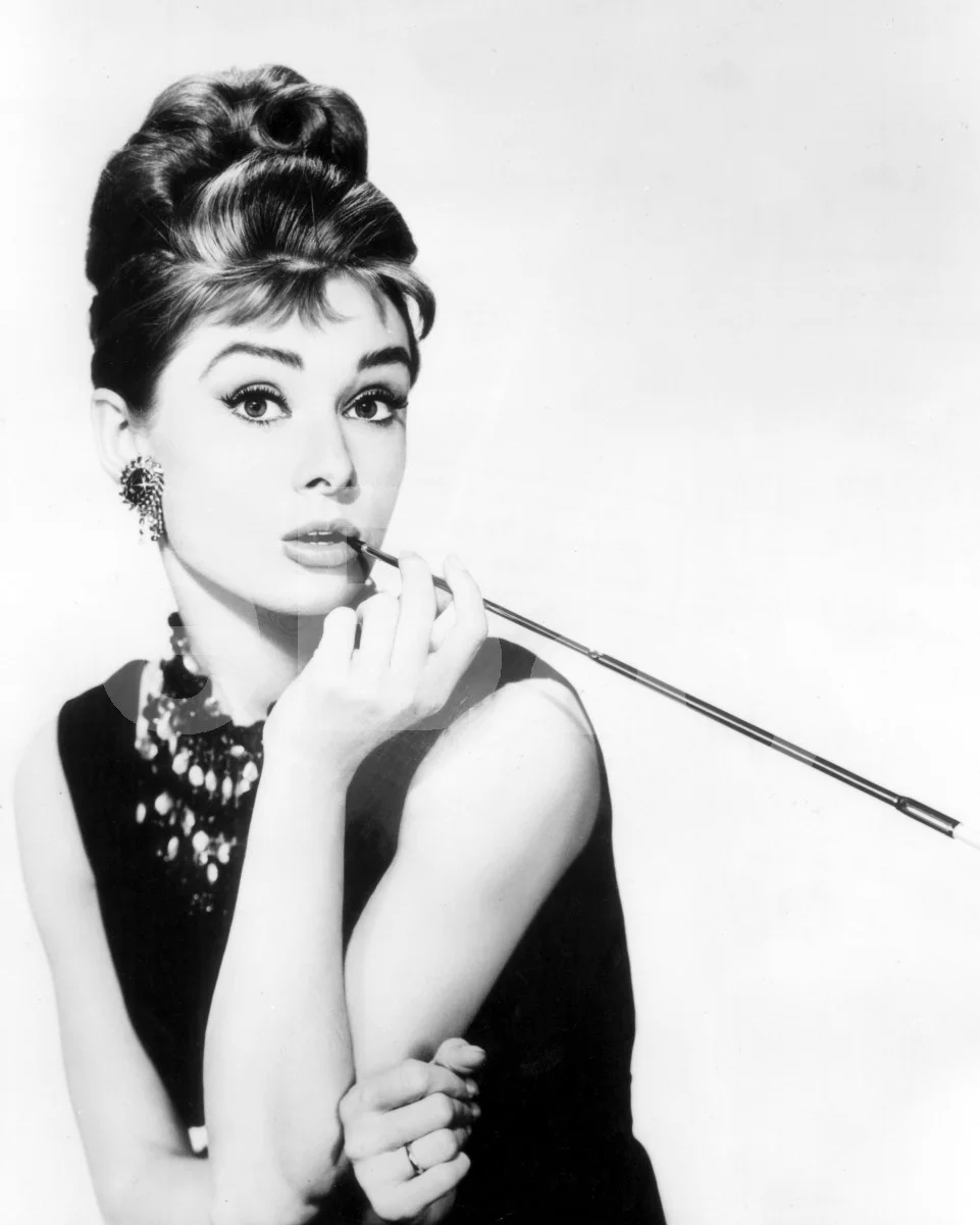 Breakfast at Tiffany's (1961) Audrey Hepburn 16x12 Photo Poster Print, image 4