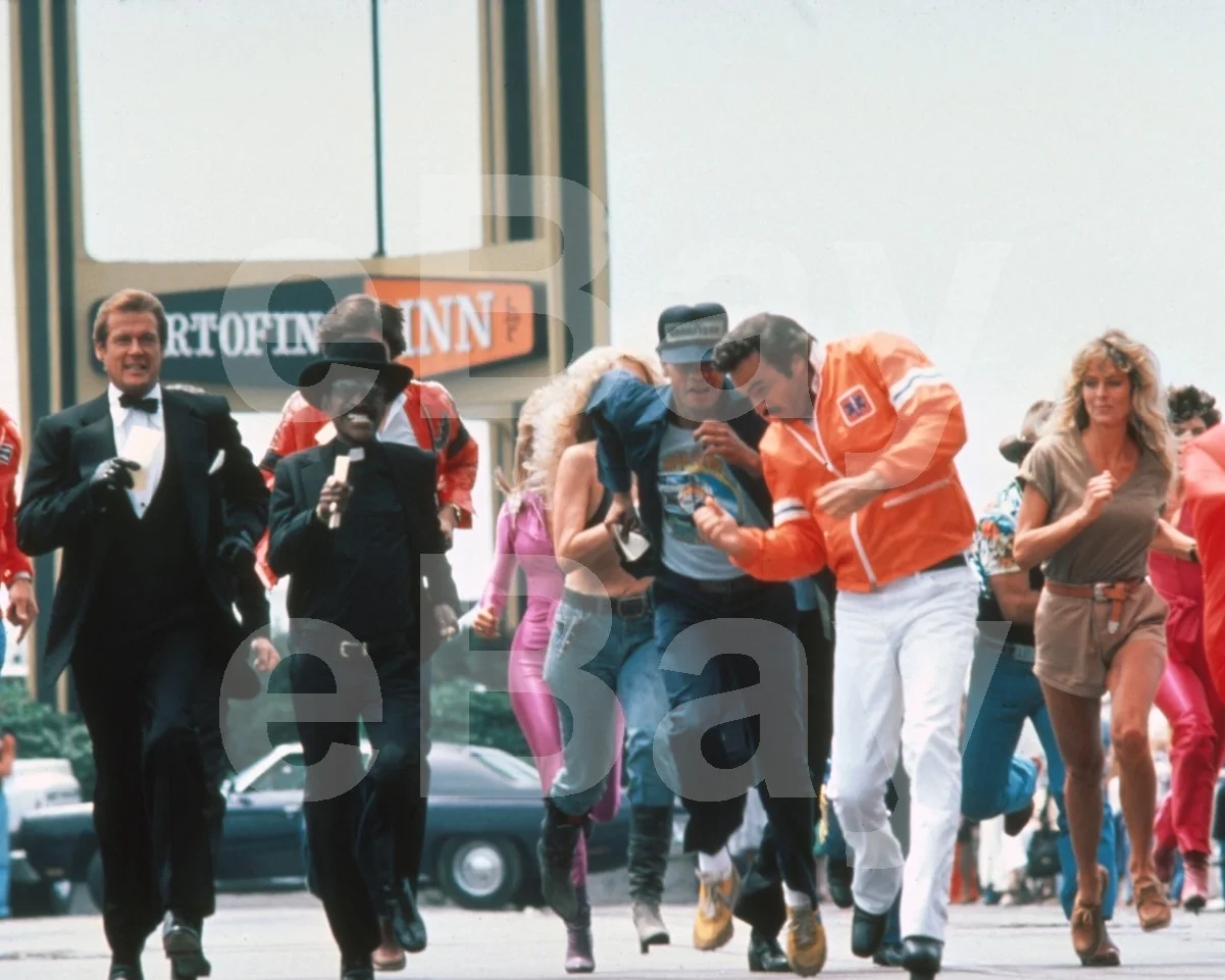 The Cannonball Run (1981) Farrah Fawcett, Burt Reynolds, Roger Moore 16x12 Photo, изображение 4