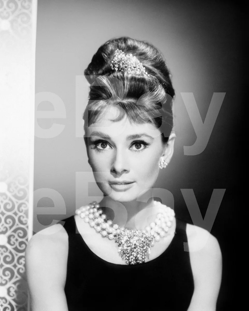 Breakfast at Tiffany's (1961) Audrey Hepburn 16x12 Photo Poster Print, изображение 4