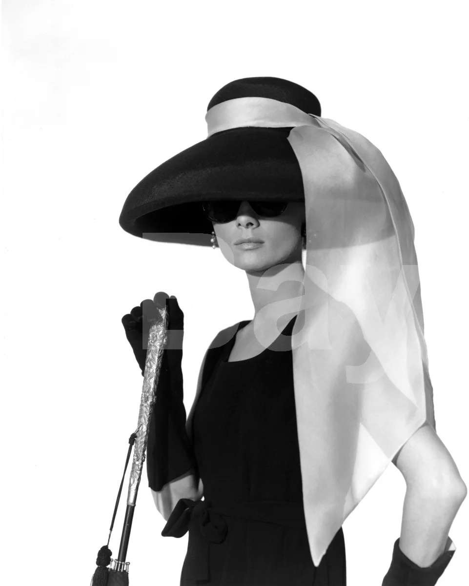 Breakfast at Tiffany's (1961) Audrey Hepburn 16x12 Photo Poster Print, изображение 4