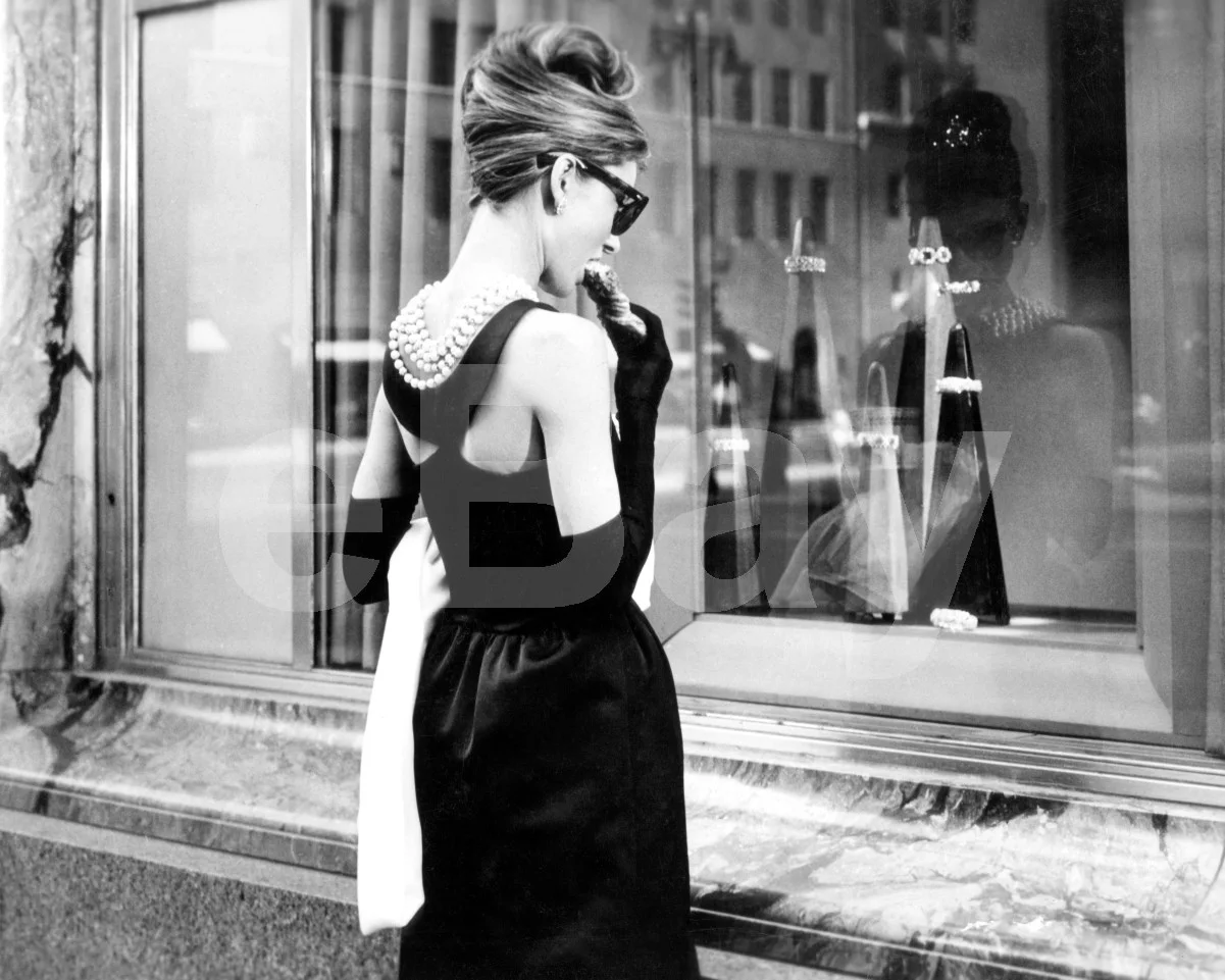 Breakfast at Tiffany's (1961) Audrey Hepburn 16x12 Photo Poster Print, изображение 4