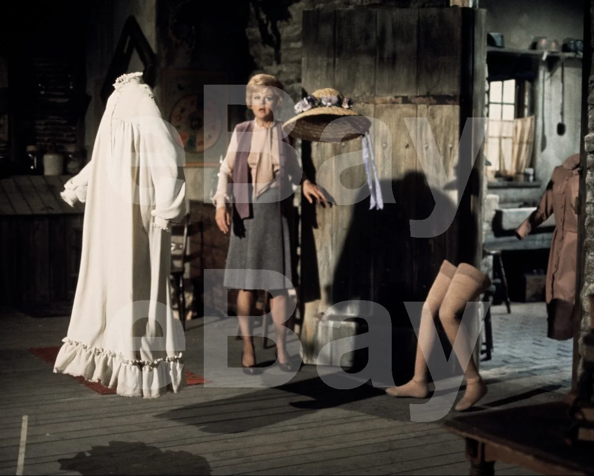 Bedknobs and Broomsticks (1971) Angela Lansbury 16x12 Photo Poster Print, image 4