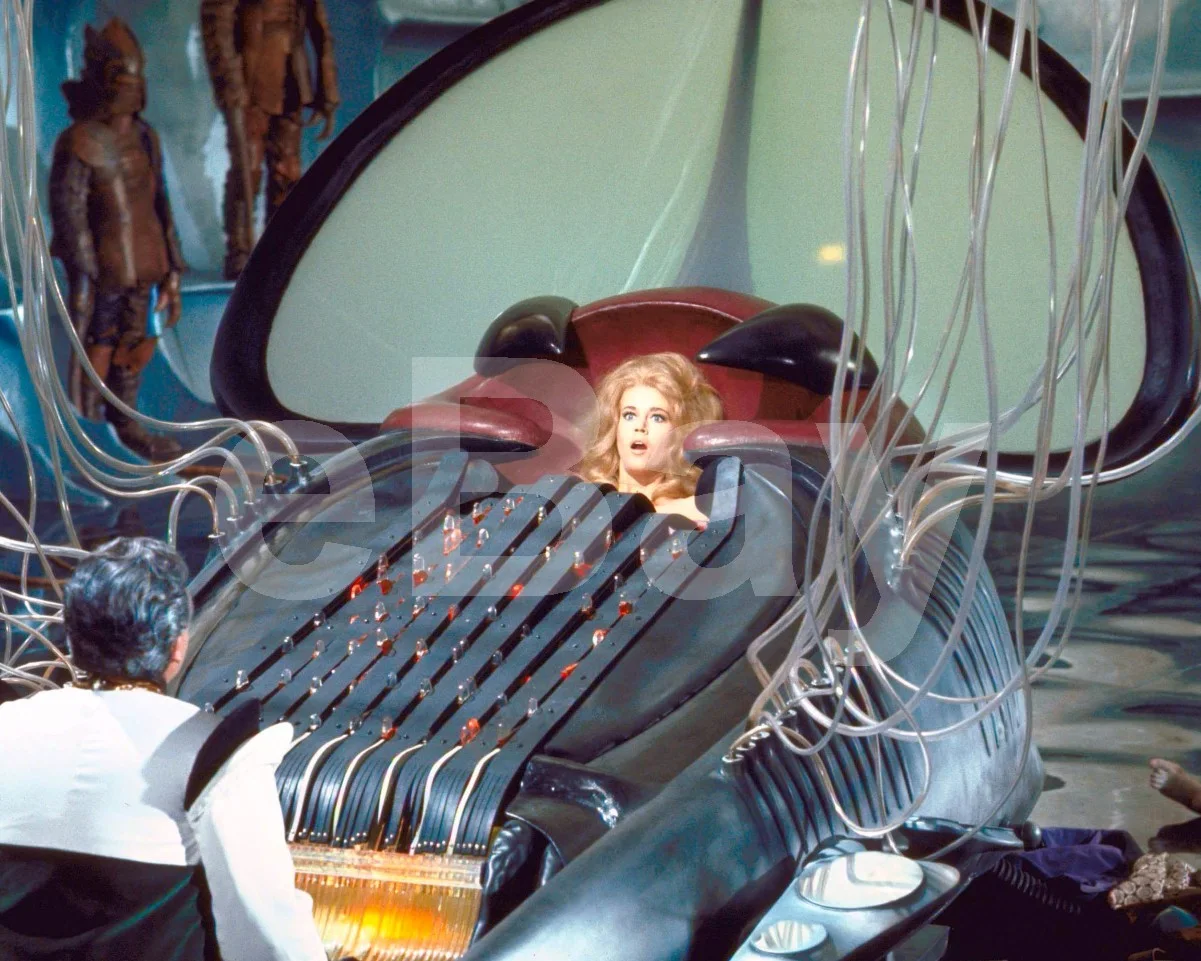 Barbarella (1968) Jane Fonda 16x12 Photo Poster Print, изображение 4