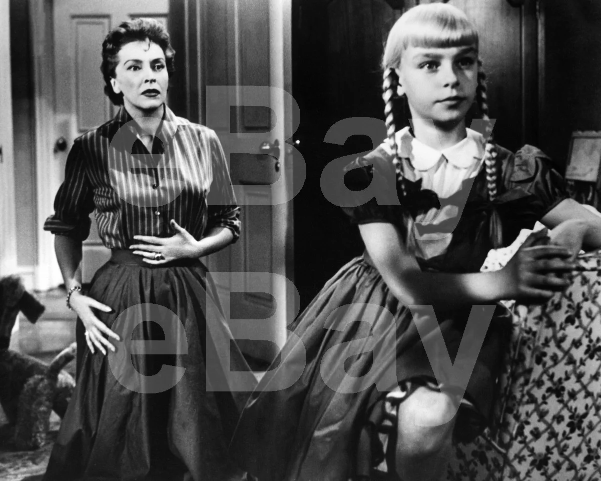 The Bad Seed (1956) Patricia McCormack , Nancy Kelly 16x12 Photo Poster Print, изображение 4