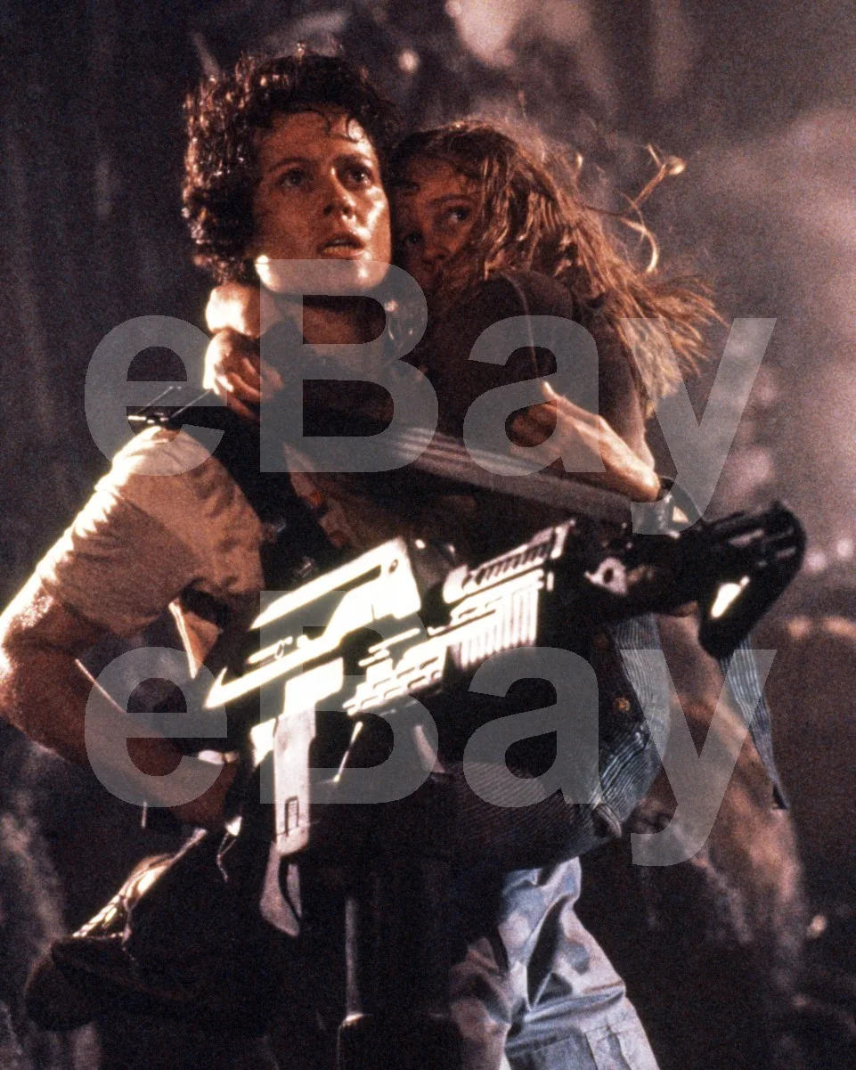 Aliens (1986) Sigourney Weaver, Carrie Henn 16x12 Photo Poster Print, изображение 4
