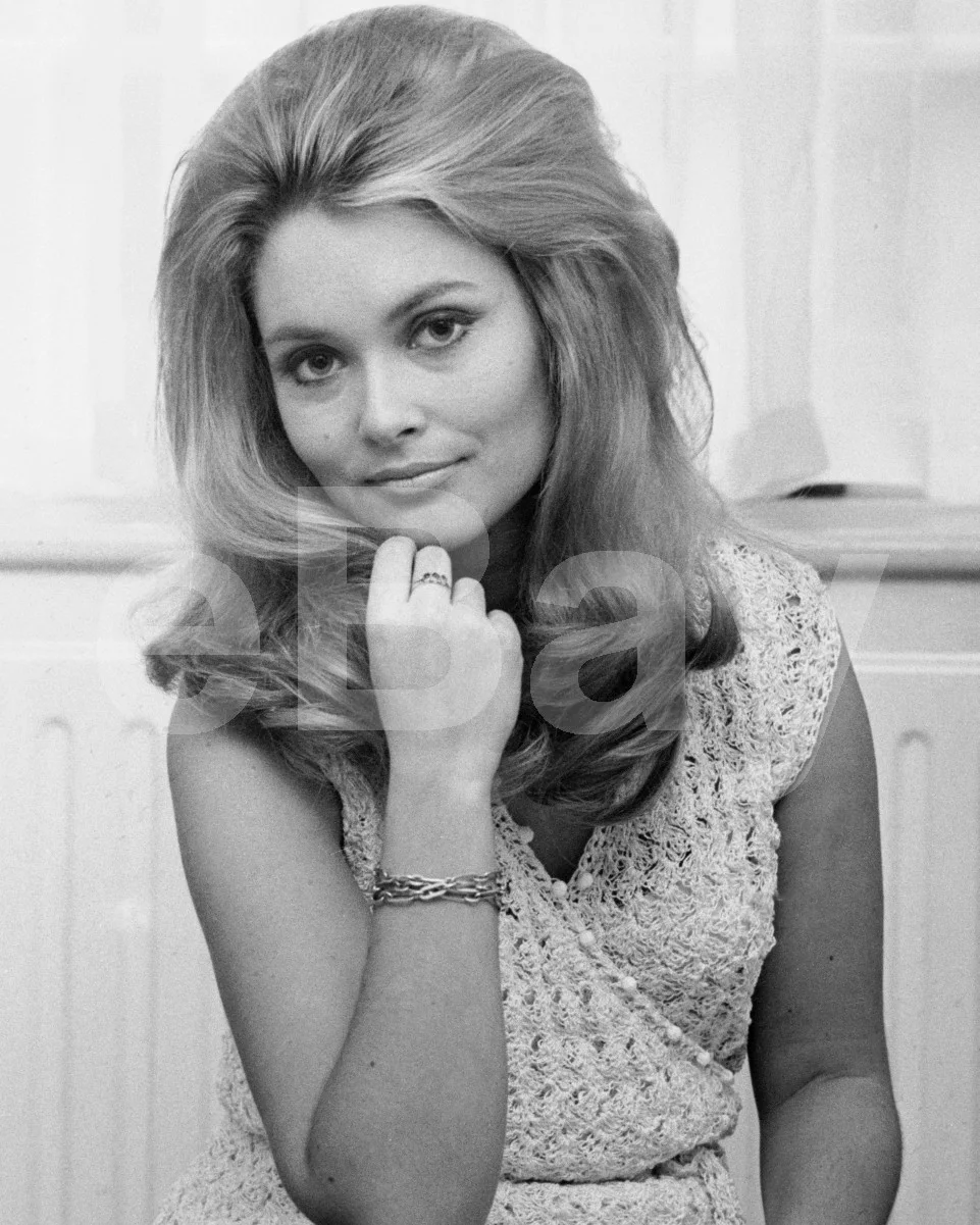 Alexandra Bastedo 16x12 Photo Poster Print, image 4