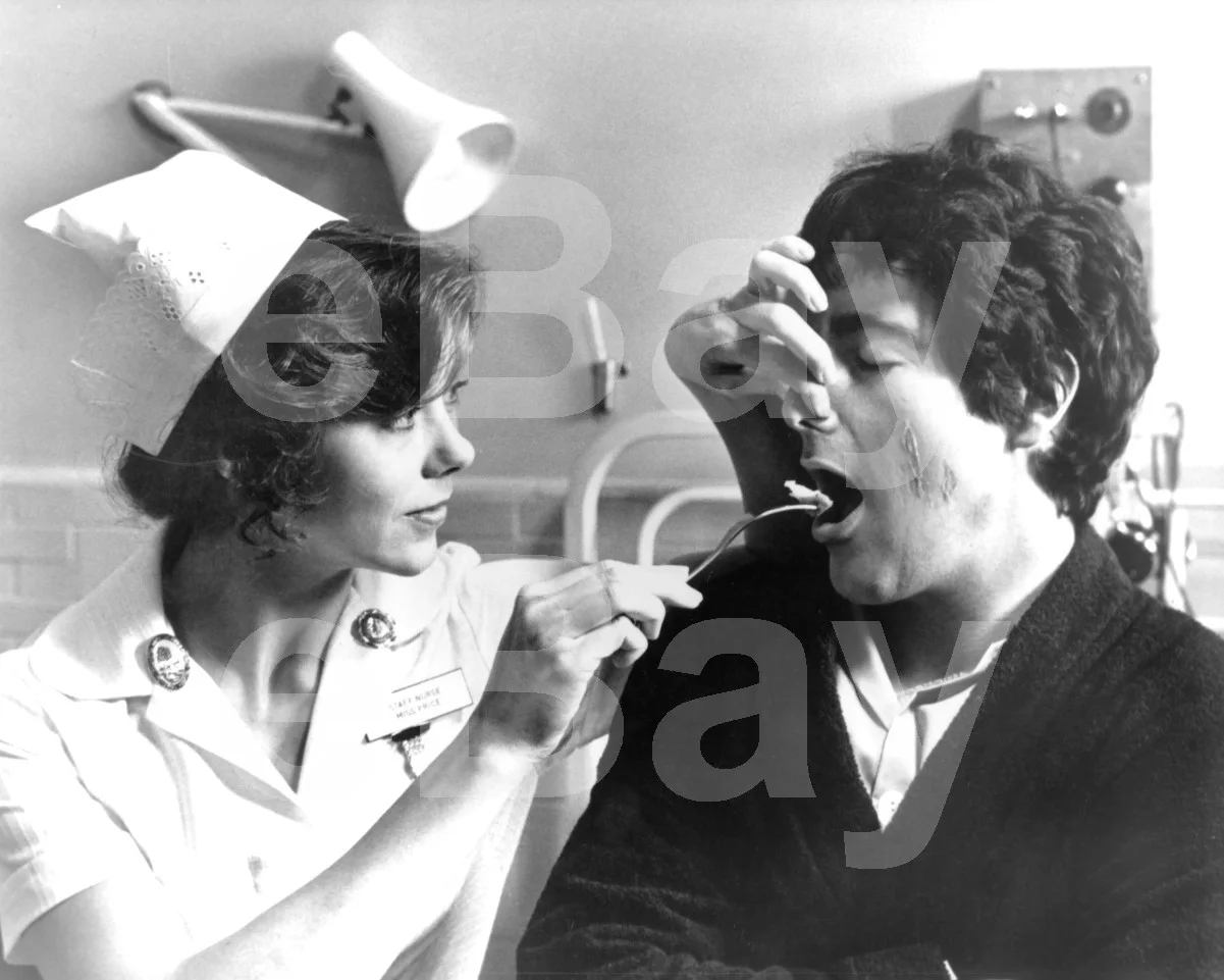 An American Werewolf in London (1981) Jenny Agutter, David Naughton 16x12 Photo, image 4