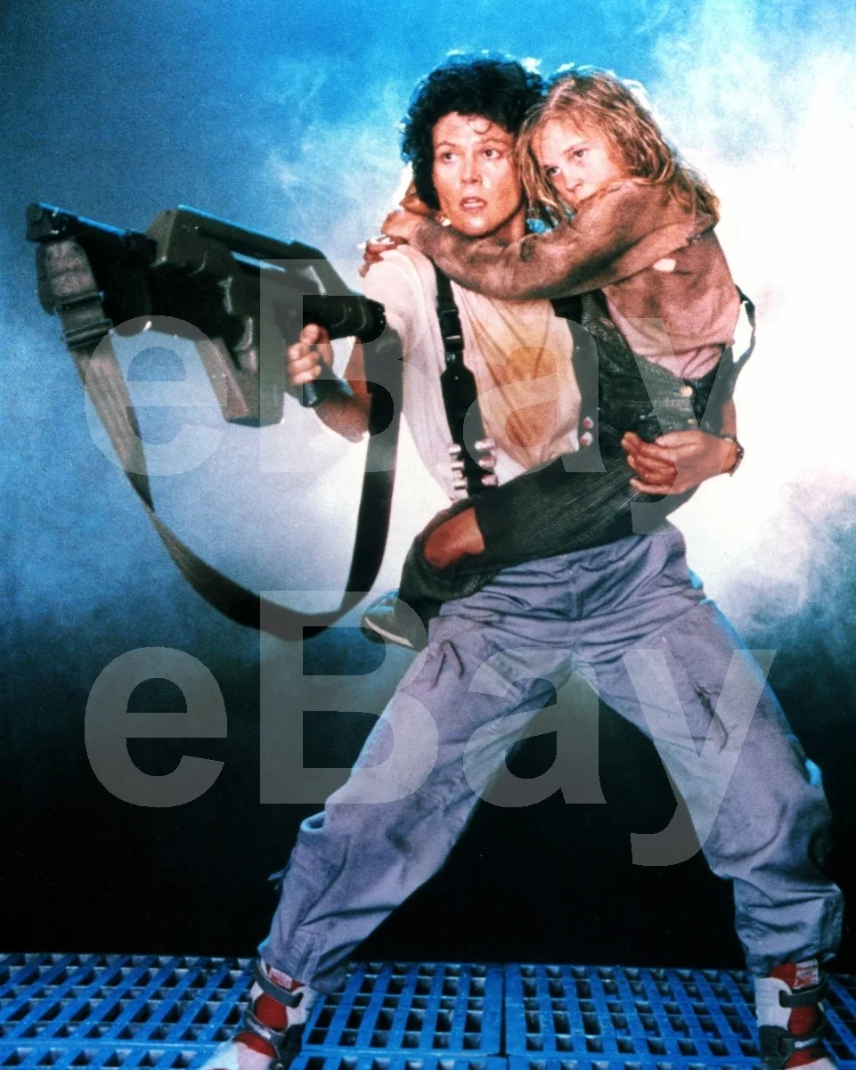 Aliens (1986) Sigourney Weaver, Carrie Henn 16x12 Photo Poster Print, изображение 4