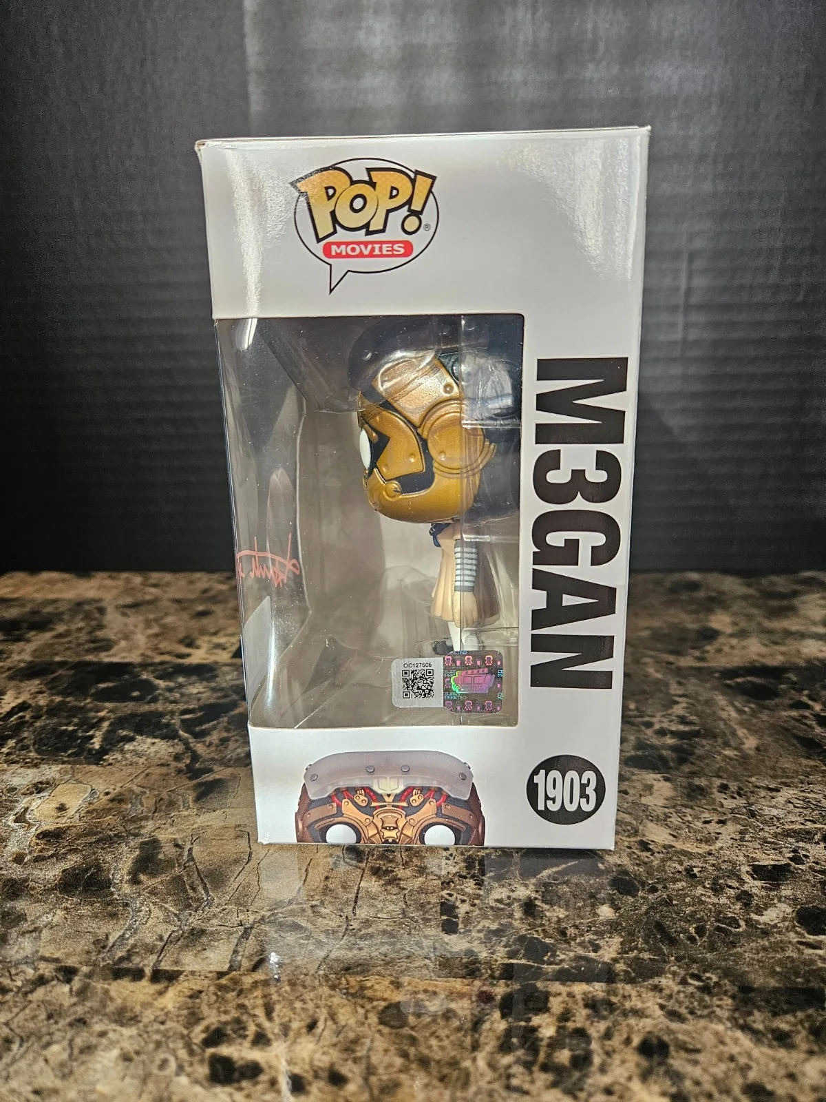 Amie Donald — Amie Donald Signed Autographed Special Edition M3GAN Funko Pop OCCM COA, изображение 2