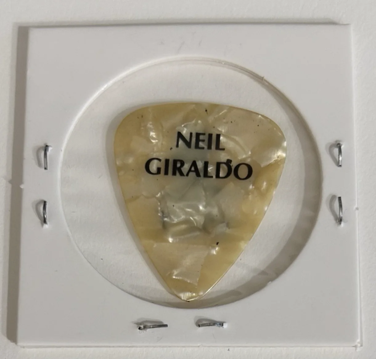 Pat Benatar - Neil Giraldo Tour Guitar Pick - Pearl, изображение 2