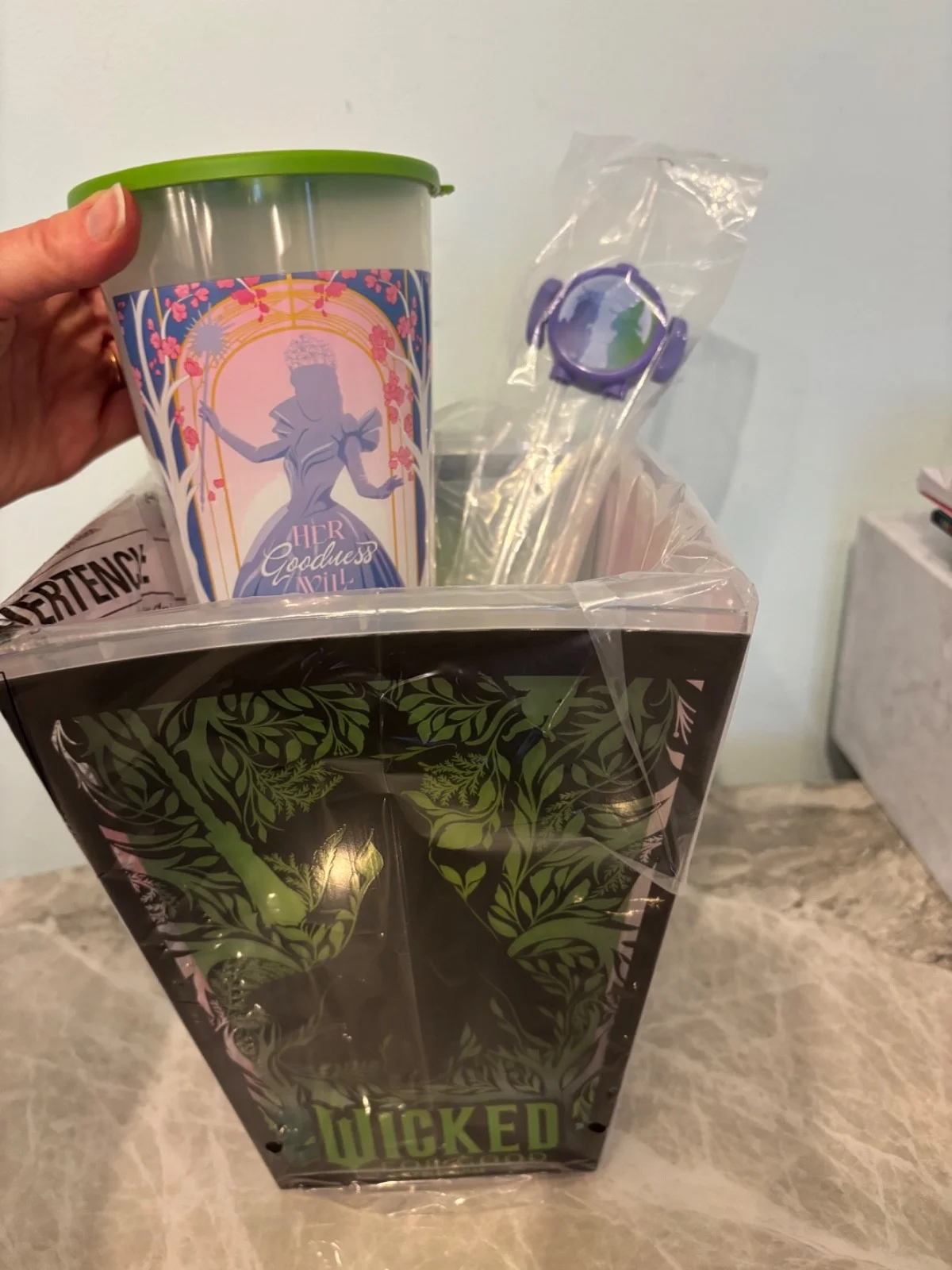 Wicked For Good LED Popcorn Bucket and dual Cup - New, image 2